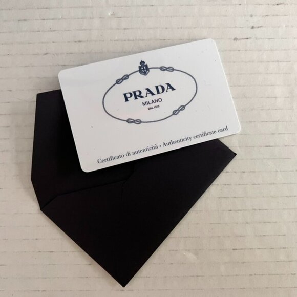 Prada grey Saffiano Lux leather Galleria Double Zipper Medium bag - Picture 8 of 9